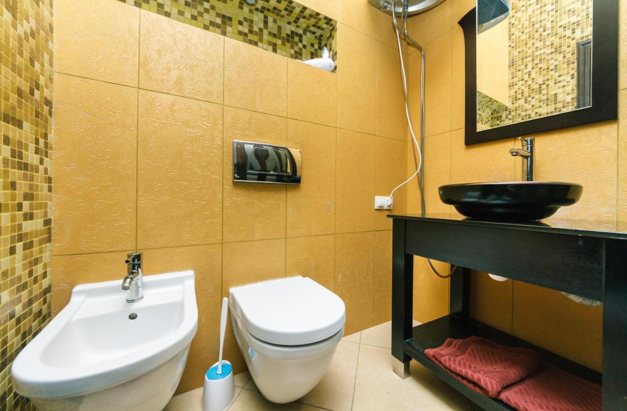 Vip Apartment. Kreshatik, Maidan Nezavisimosti. Kiev Exteriör bild