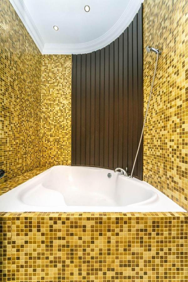 Vip Apartment. Kreshatik, Maidan Nezavisimosti. Kiev Exteriör bild
